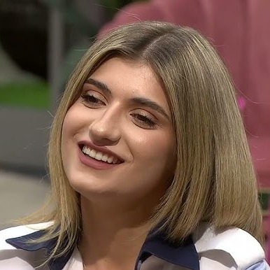 Gabriela, fosta concurentă de la Casa iubirii, surprinde cu o schimbare de look și un nou parcurs profesional