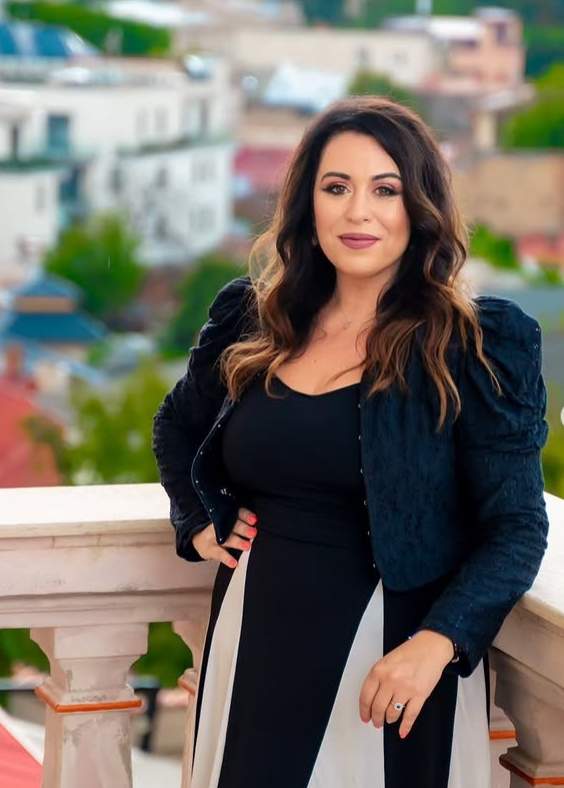 Confesiuni emoționante ale Oanei Roman despre anii copilăriei. Ce a afectat-o cel mai mult și ce rol a avut sora ei, Catinca