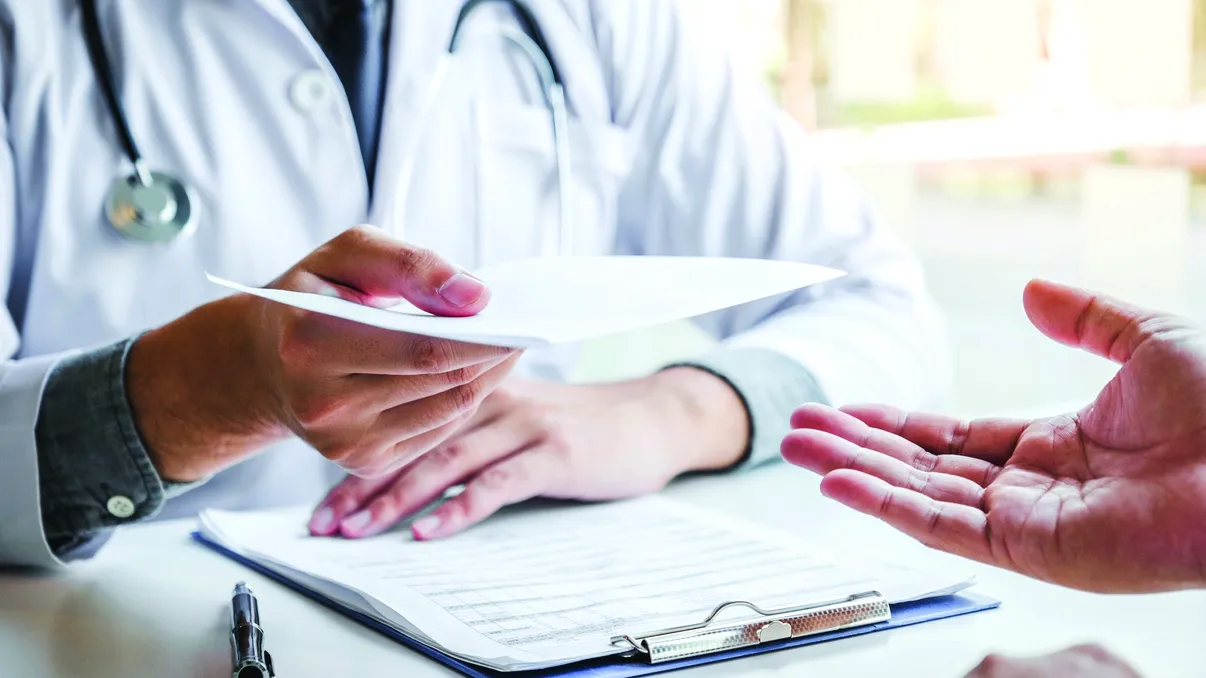 Cât vei încasa pentru concediul medical în 2025, în funcție de salariul pe care îl ai