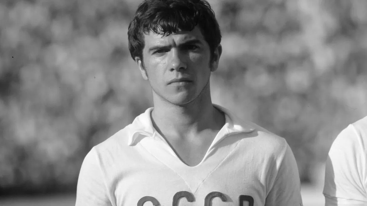 A încetat din viață o legendă dinamovistă! Fostul fotbalist a fost vicecampion european