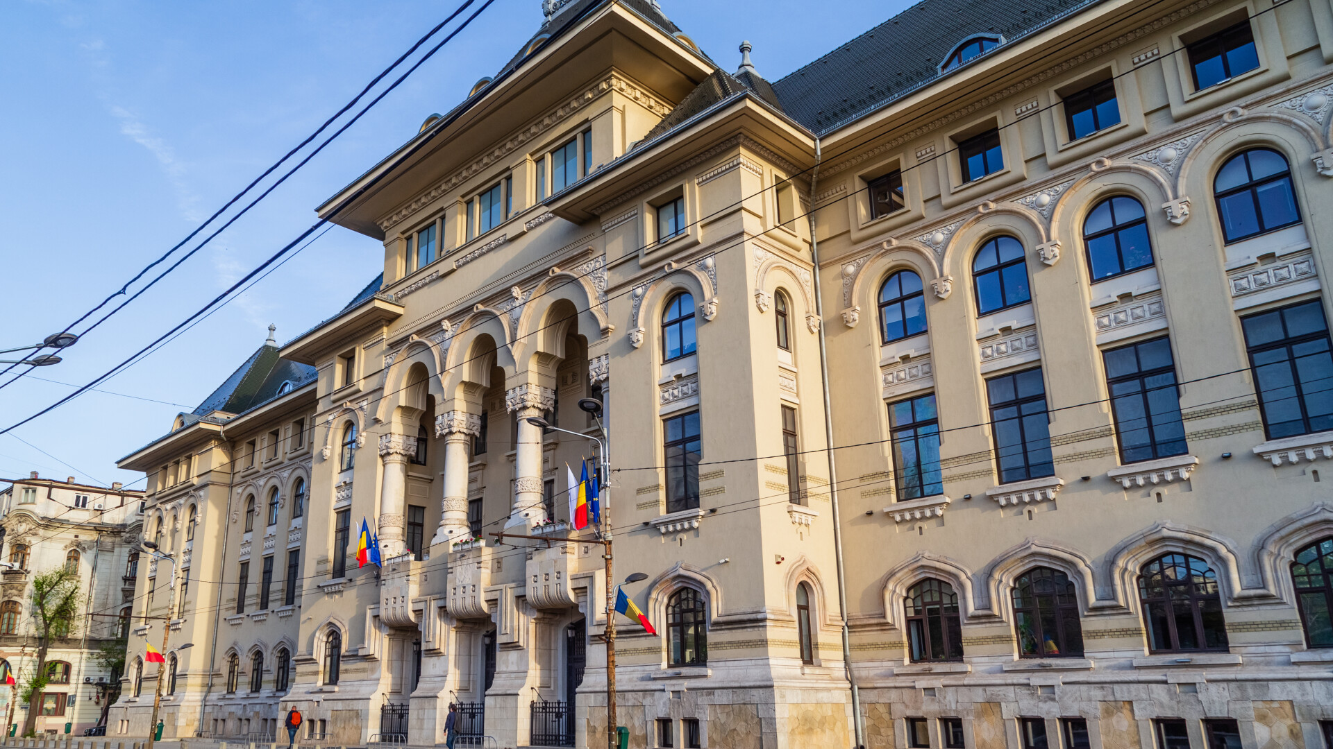 Dezvăluiri CNSAS: Unul dintre candidații la Primăria Capitalei a colaborat cu Securitatea. În ce situații poate fi scos din cursa electorală