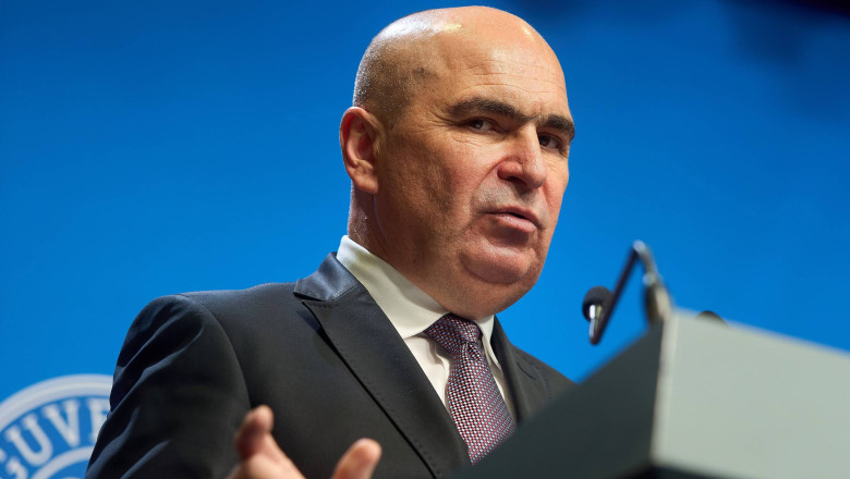 Cum reacționează Ilie Bolojan la criticile celor care îl etichetează drept „Ilie Sărăcie”. Declarații despre majorarea taxelor și finanțarea partidelor