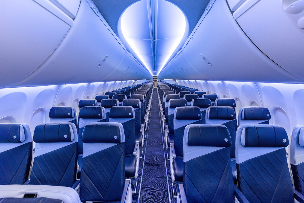 Decizie controversată! O companie aeriană îi obligă pe pasagerii supraponderali să plătească pentru un loc în plus