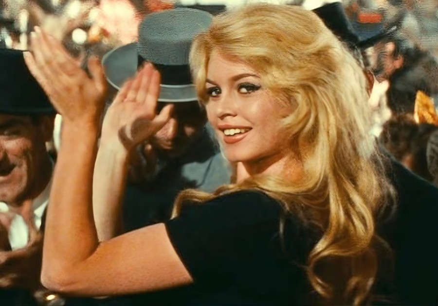 S-a stins din viață una dintre cele mai mari legende ale cinematografiei mondiale. Celebra actriță și simbol al eleganței și libertății feminine a decedat la vârsta de 91 de ani
