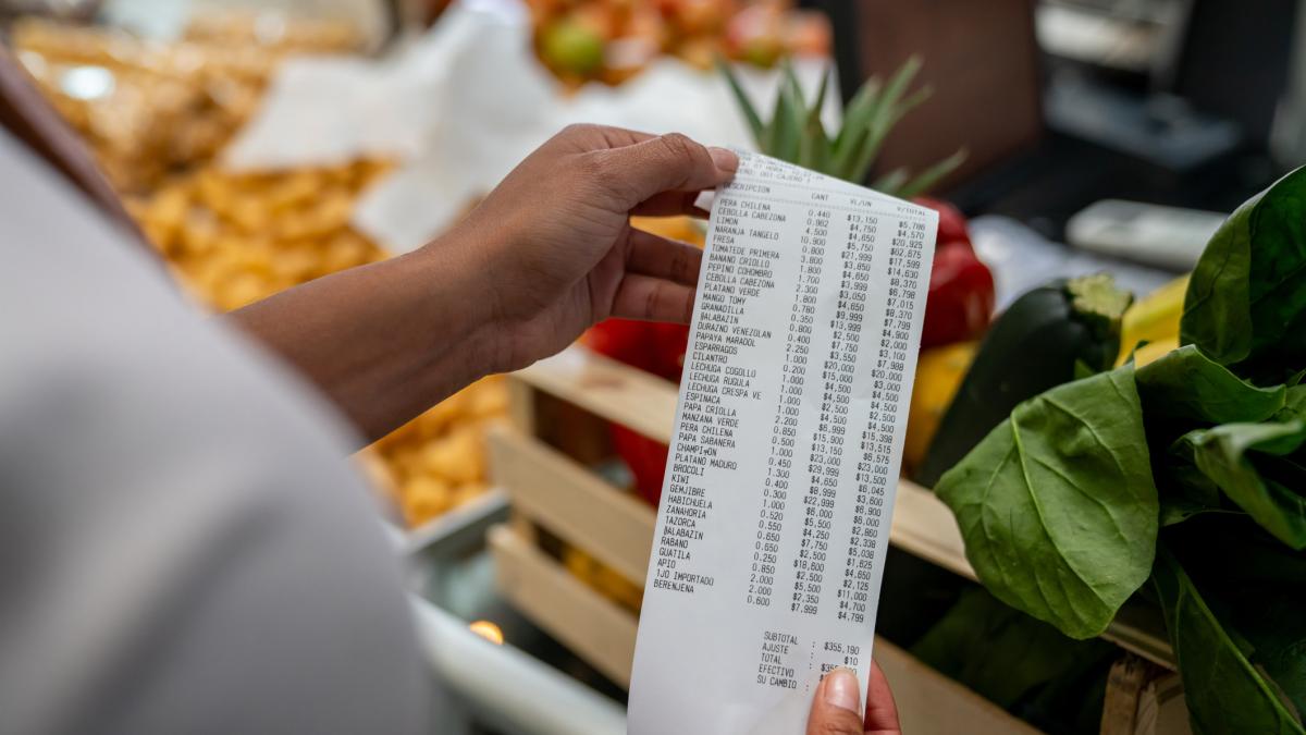 Vești neplăcute pentru toți românii! Ce alimente se vor scumpi din 2026