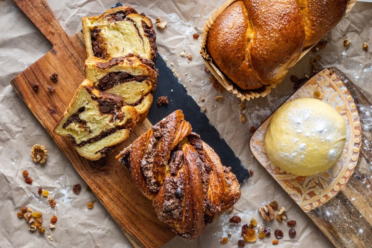 Desertul vedetă al Crăciunului! Cozonac cu aluat opărit, moale și delicios, după rețeta tradițională