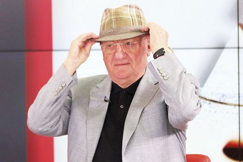 Câștig de poveste la poker pentru Dumitru Dragomir: o turmă de oi, plus un măgar și un câine