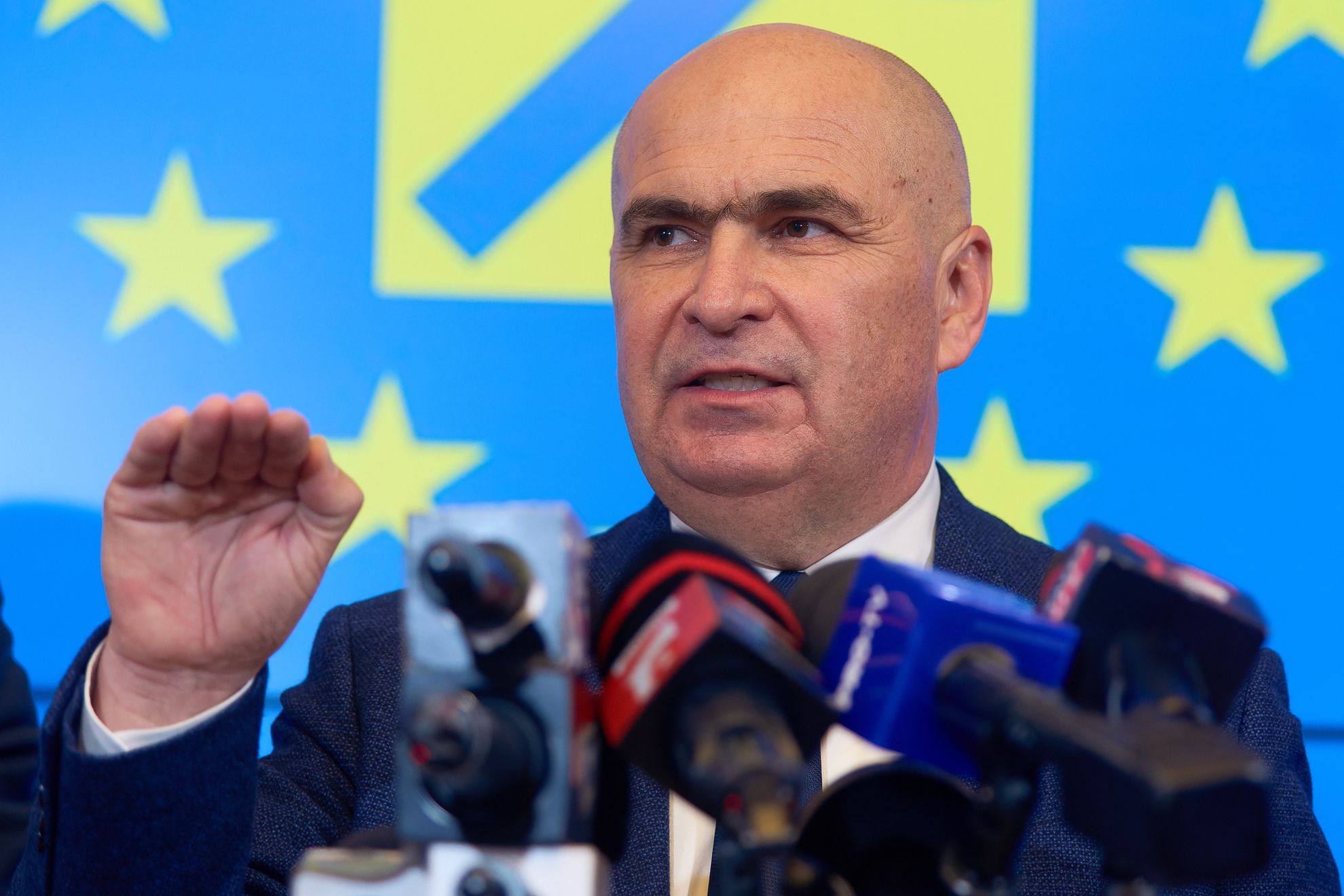 Transformări importante pe scena politică pentru Ilie Bolojan. Carmen Harra face previziuni îngrijorătoare în ceea ce îl privește