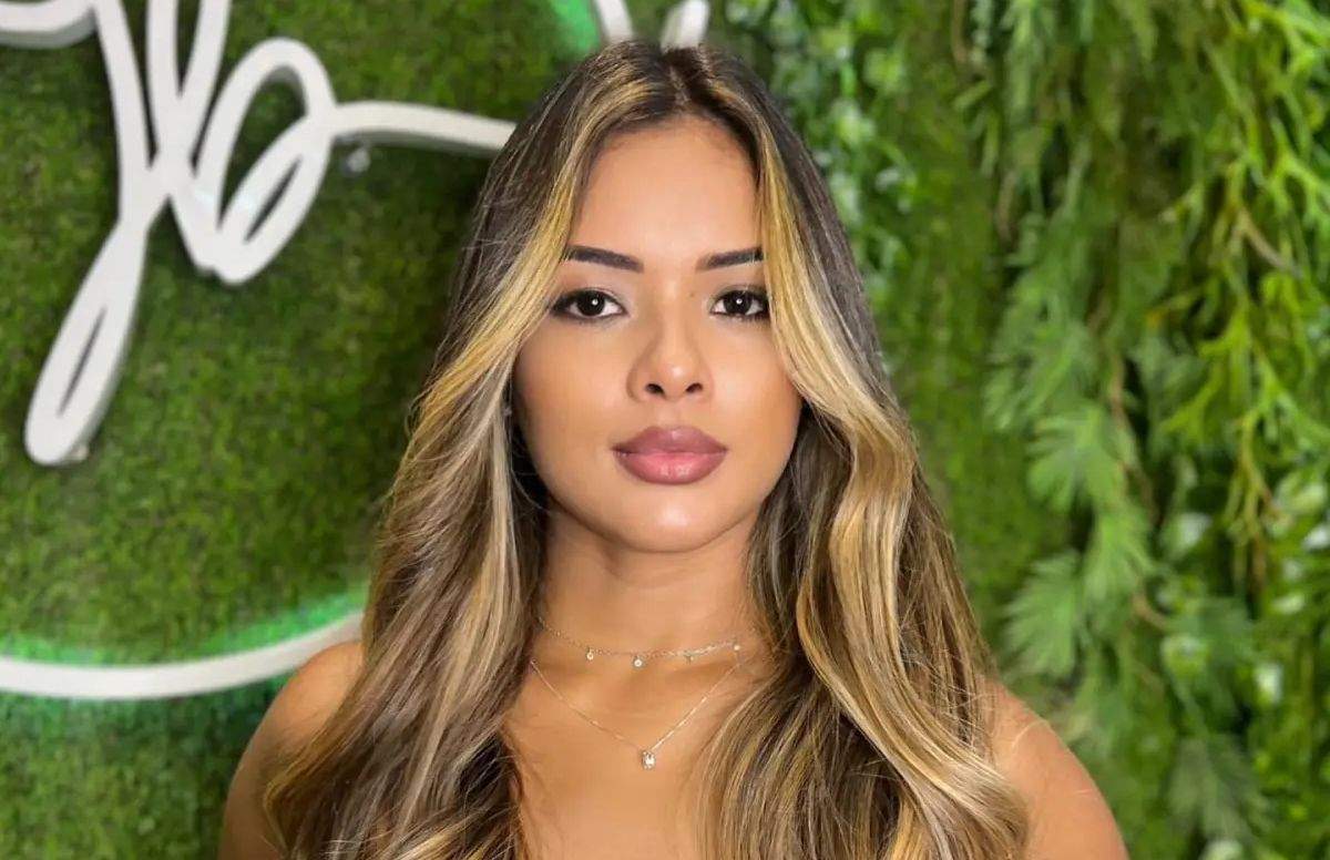 Influenceriță cunoscută și-a pierdut viața după ce a căzut de la etajul zece. Soțul acesteia a fost reținut de autorități
