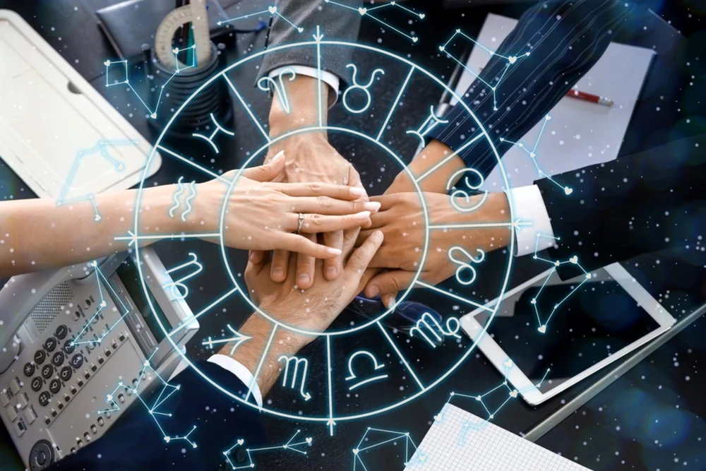Zodiile cu cel mai mare noroc spre finalul lui 2025. Răsturnări de situație și surprize în ultimele zile ale anului