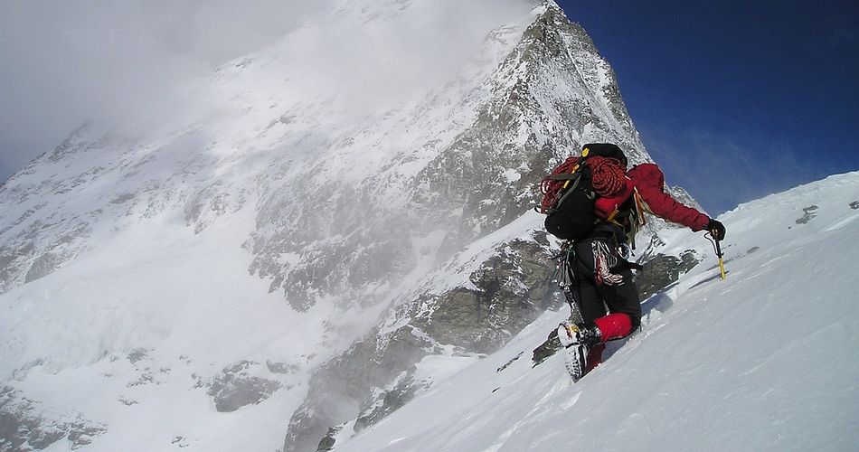 Expediție încheiată tragic! Un alpinist român și-a pierdut viața pe unul dintre cei mai înalți munți din America de Sud