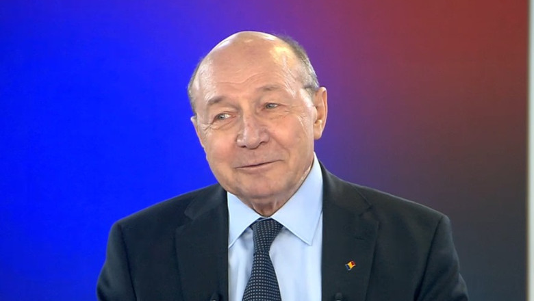 Traian Băsescu critică dur imaginile cu Nicușor Dan: „E o umilință să vezi șeful statului României într-o asemenea ipostază”