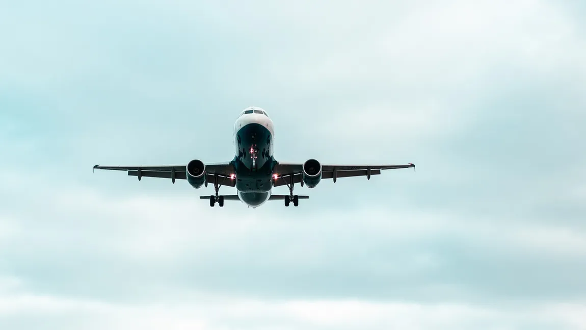 Avion cu pasageri la bord, dispărut misterios de pe radar. Autoritățile sunt în stare de alertă maximă și au declanșat operațiunea de căutare