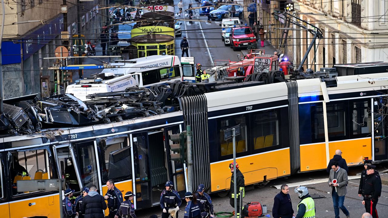 Un tramvai a deraiat! Orașul e în ALERTĂ MAXIMĂ. Persoane decedate și cel puțin patruzeci de răniți