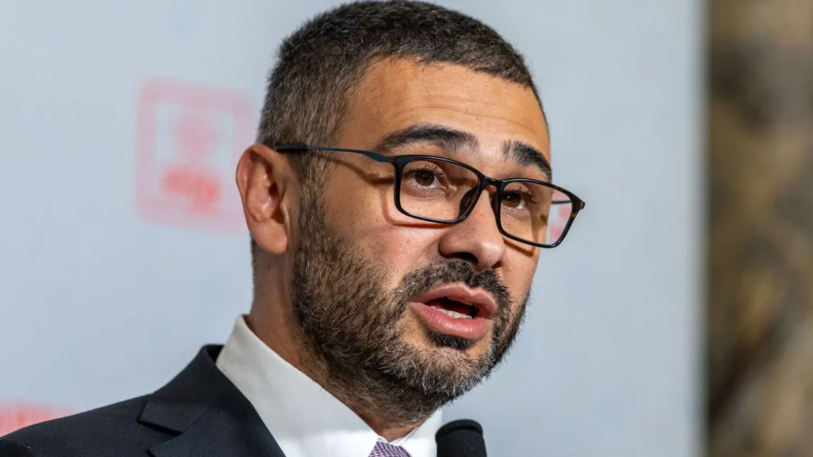 Florin Manole, DECIZIE IMPORTANTĂ pentru pensionari! DUBLĂ MAJORARE a pensiilor pentru…