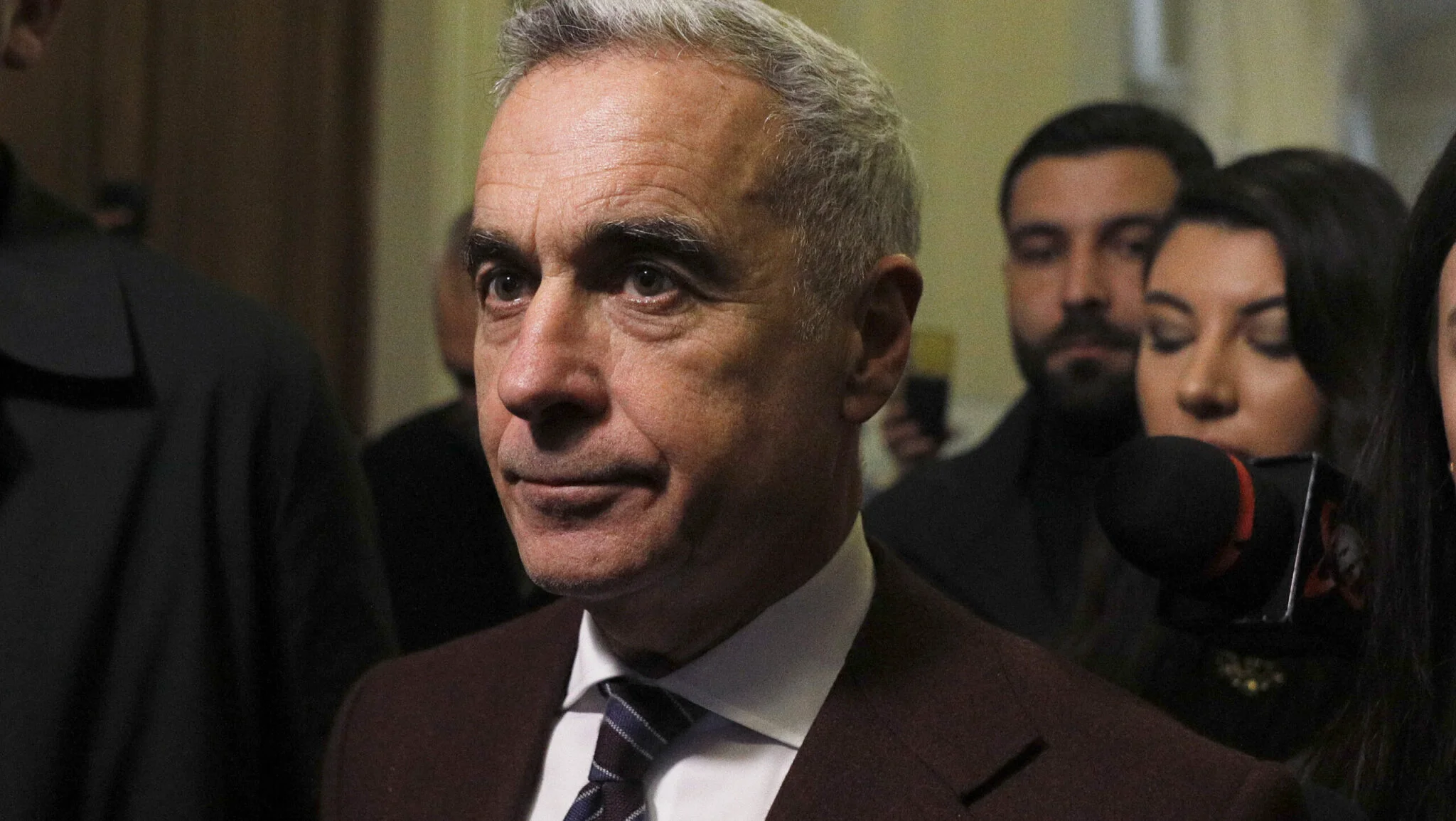 Cine este soția fiului lui Călin Georgescu și ce rol are într-o companie importantă controlată de stat