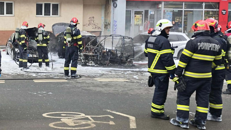 Cum s-a produs incendiul devastator din mașina electrică și de ce femeia nu a mai avut nicio șansă, în timp ce soțul a reușit să se salveze