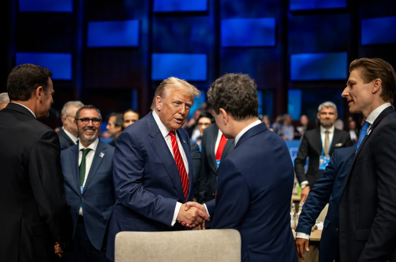 Donald Trump, MESAJ SURPRINZĂTOR despre Nicușor Dan. Apelativul rostit a pus pe jar scena politică