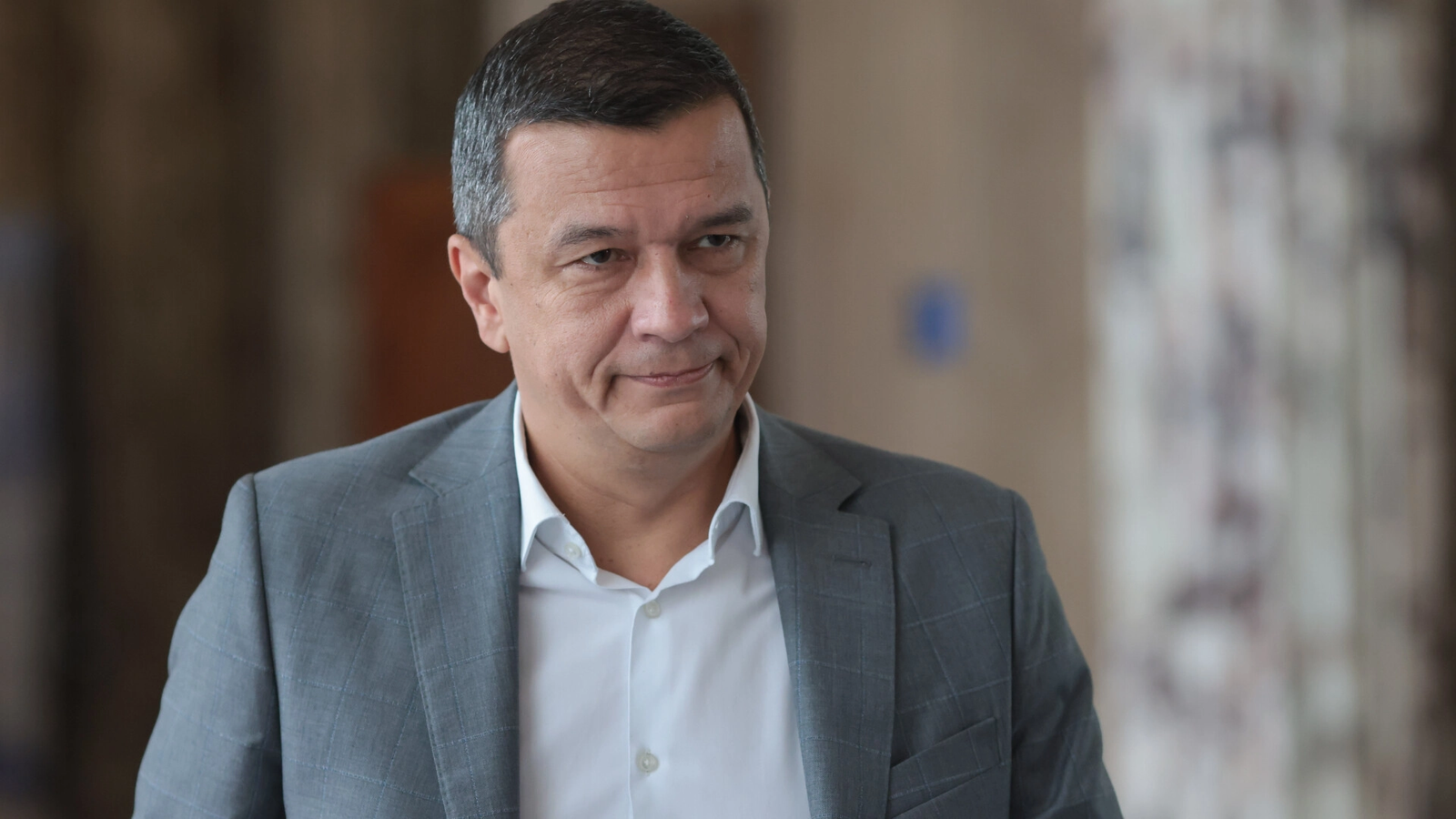 PSD trage linie! Grindeanu îl avertizează pe Bolojan cu retragerea sprijinului politic: „Îl apucă tricoul pe Bolojan?”
