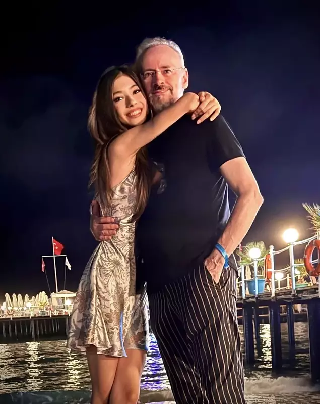 Relația dintre Mihai Albu și fiica sa, spusă chiar de ea. Ce a mărturisit Mikaela