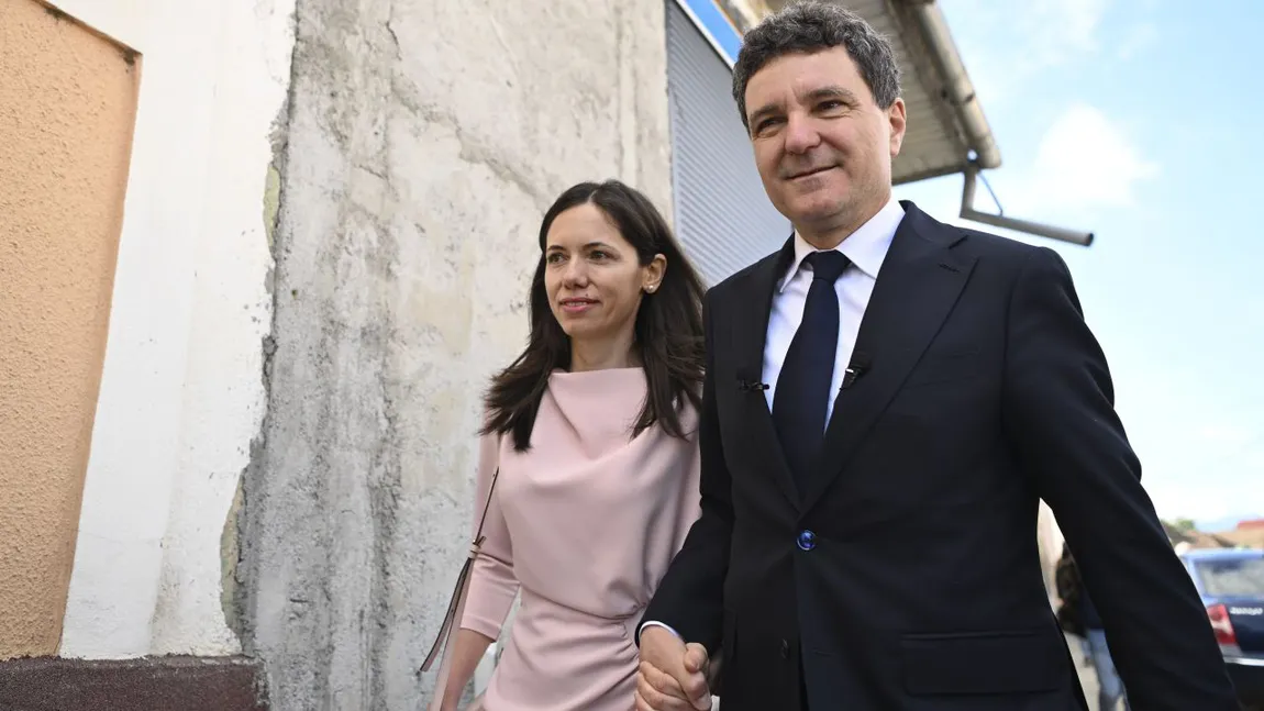 Coincidență care stârnește discuții în sistemul judiciar! Procurorul general adjunct al României, fost coleg de liceu cu partenera lui Nicușor Dan