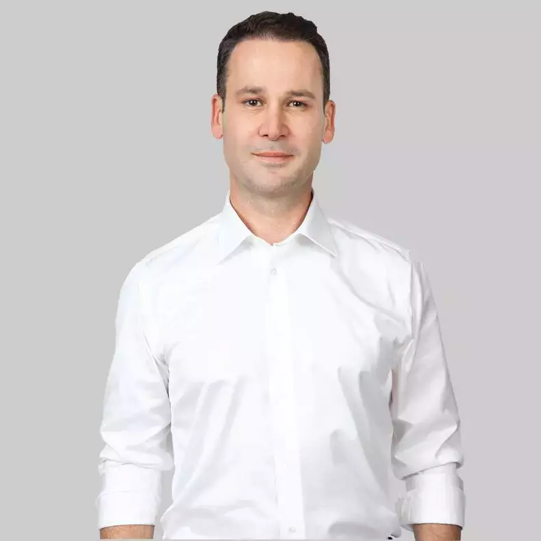Tensiune maximă! Un nume greu din politică, anchetat de DNA. Descinderi în forță și detalii care schimbă tot ce se știa până acum