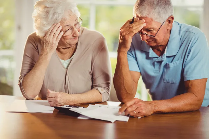 Crezi că pensionarea e gratuită? Deschiderea dosarului de pensie în 2026 vine cu cheltuieli mari