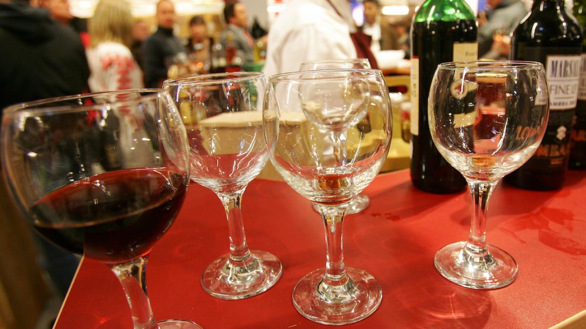 Obiceiul celor 40 de pahare de vin de pe 9 martie. Semnificația unei tradiții păstrate din vechime