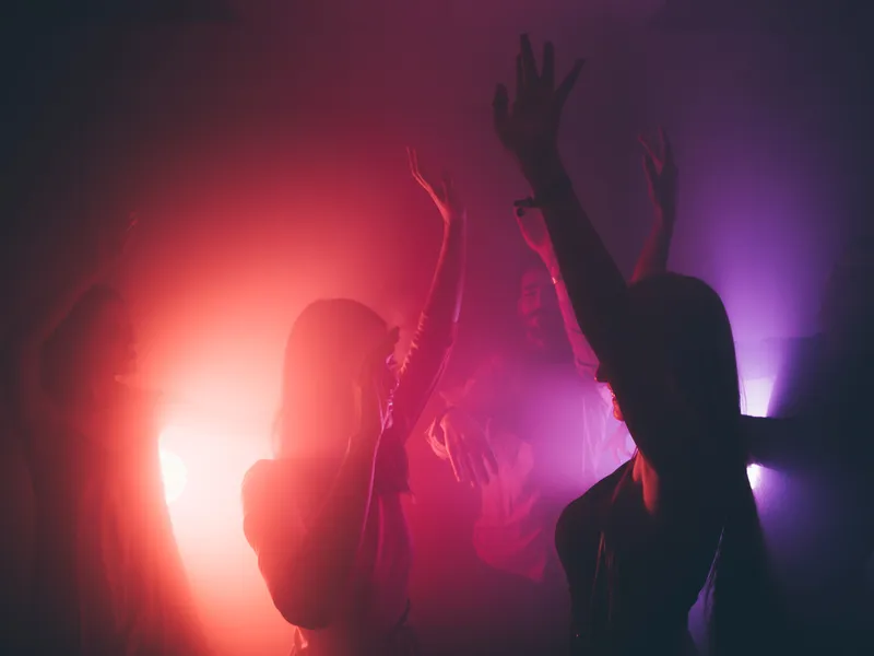 Explozie violentă într-un club de noapte! Cel puțin 33 de răniți după atentatul cu…