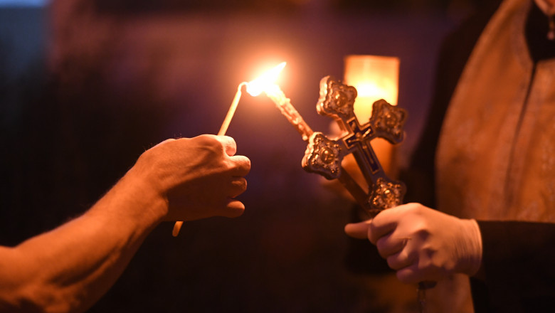 România ia o HOTĂRÂRE NEAȘTEPTATĂ pentru Paște! Lumina Sfântă va…