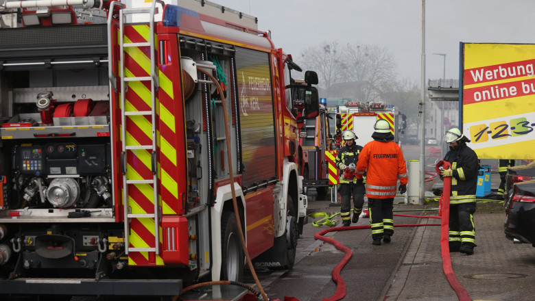 INCENDIU într-un club de noapte! 750 de persoane au…