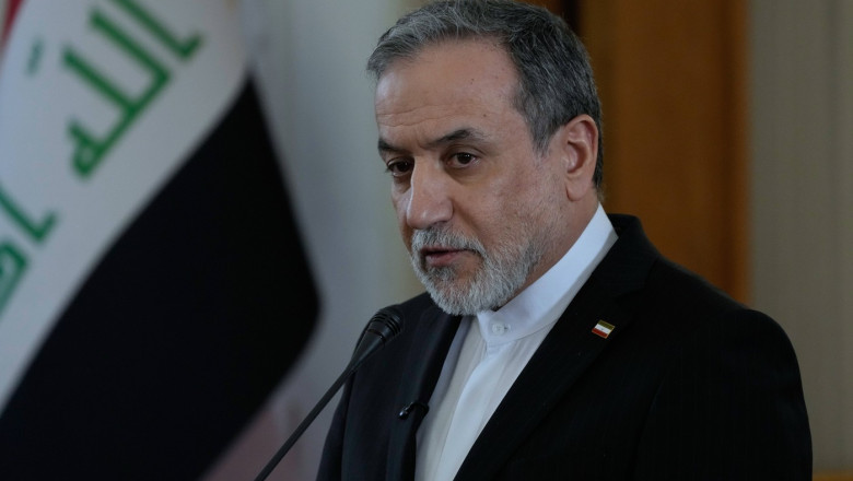 Iranul CONFIRMĂ că este sprijinit de Rusia și China, beneficiind și de…