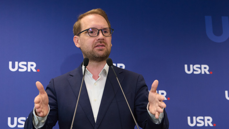 LOVITURĂ pe scena politică! Dominic Fritz a anunțat că USR va…