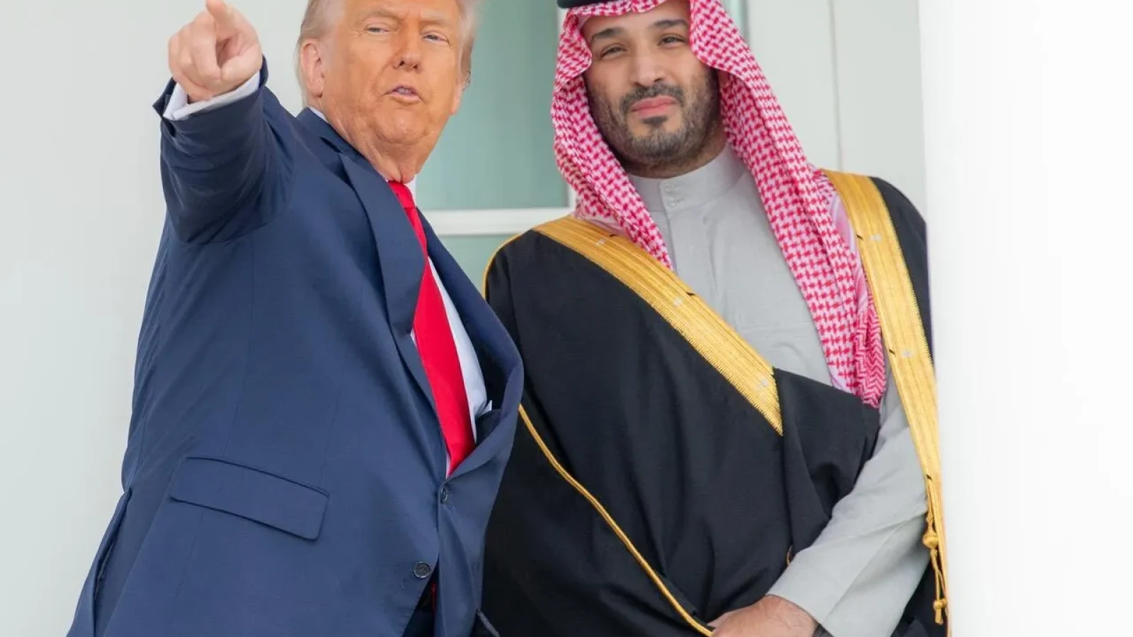 Cine trage sforile? OMUL care l-a determinat pe Trump să ordone atacul asupra Iranului. MIZA URIAȘĂ din regiune