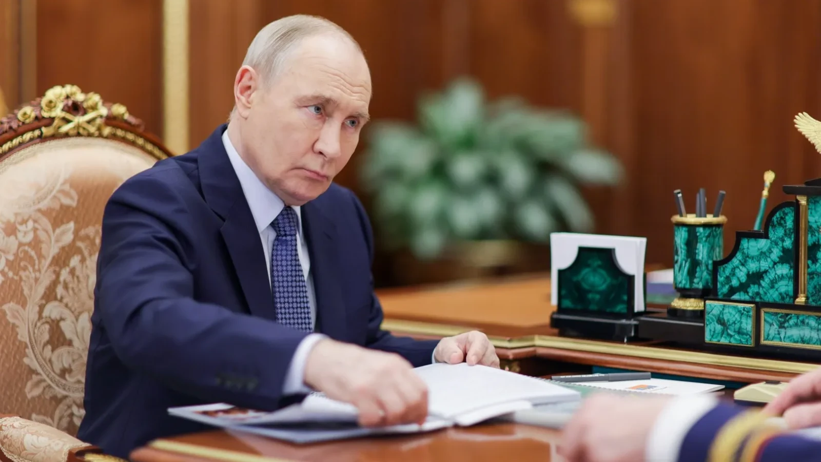 Rusia trece la MĂSURI EXTREME! Franța și Marea Britanie au fost…