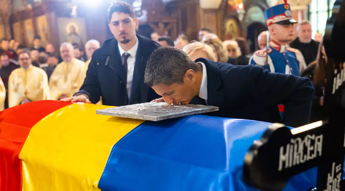 Răzvan Lucescu, DISCURS TULBURĂTOR la căpătâiul tatălui său. Finalul a fost marcat de un GEST care a frânt inimile celor prezenți