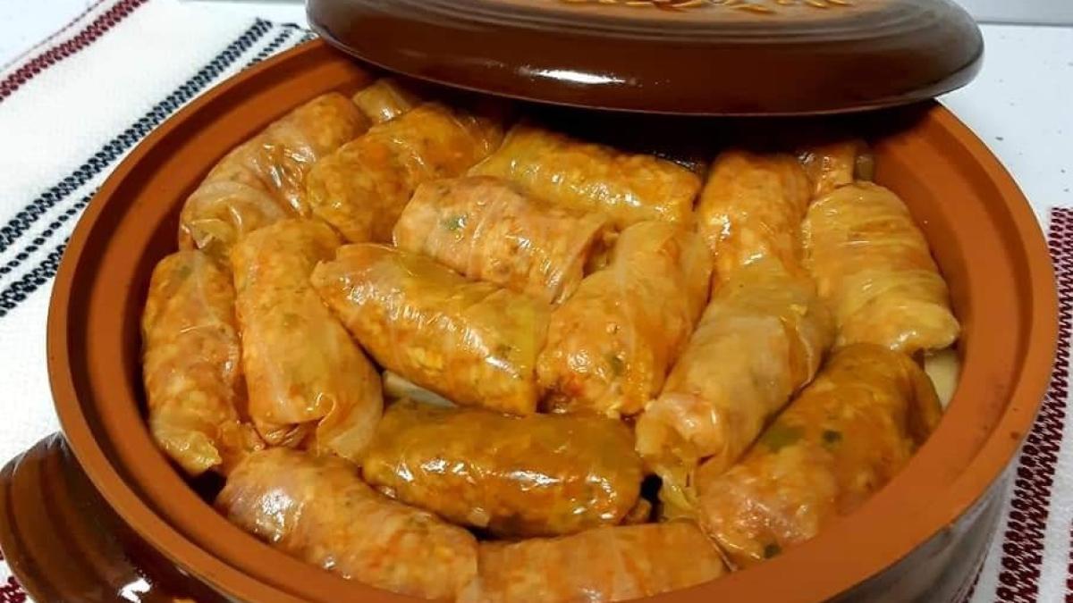 Cât se lasă la FIERT sarmalele în foi de varză murată ca să iasă fragede și aromate