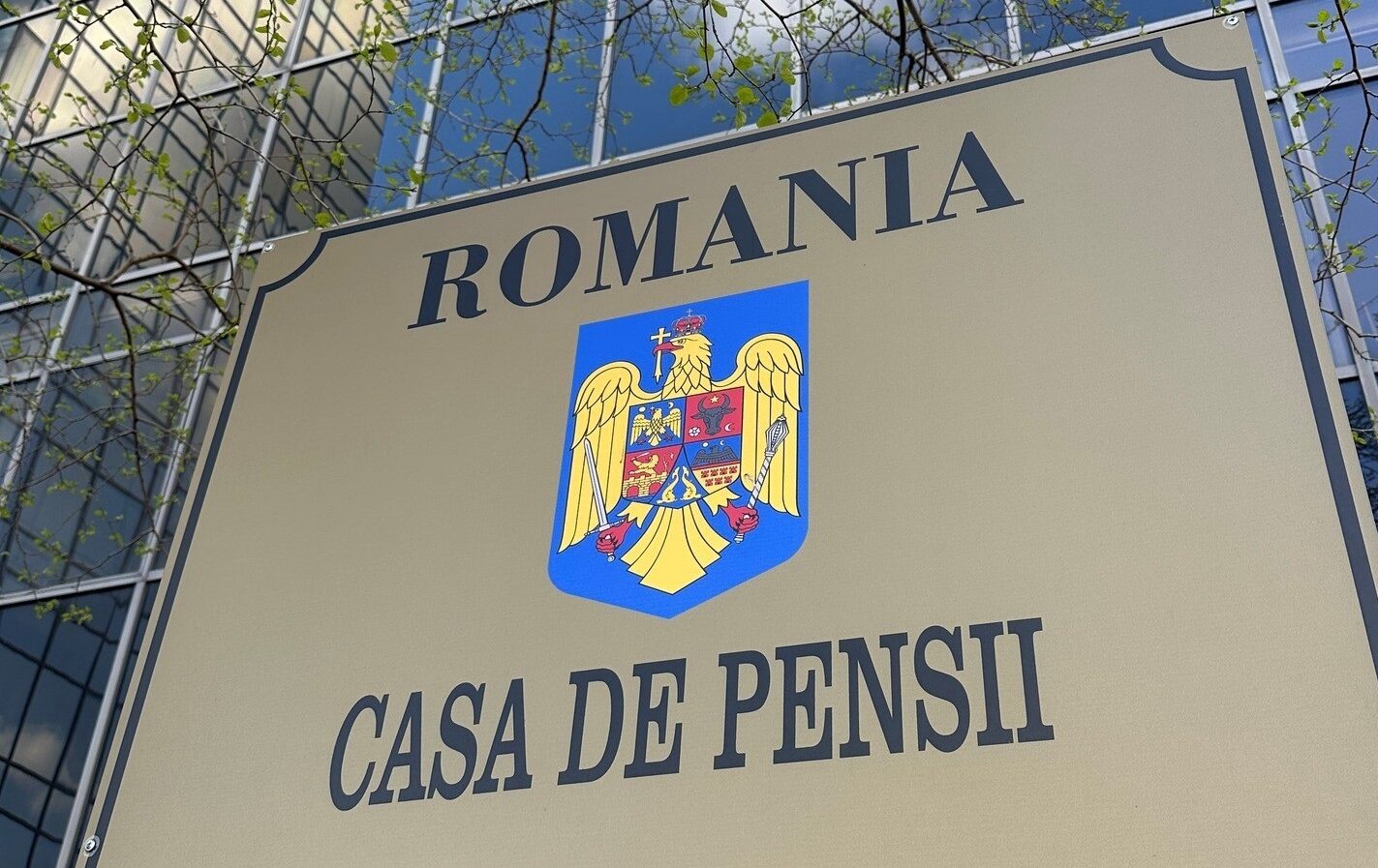 Știrea momentului în România! Casele de pensii…