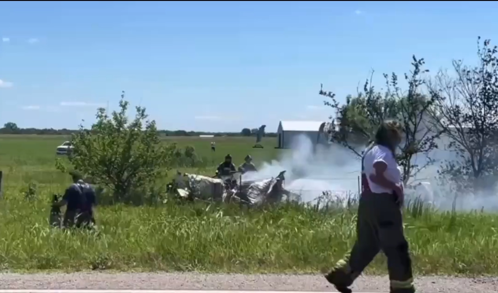 TRAGEDIE aviatică! O aeronavă utilizată pentru salturi cu parașuta s-a prăbușit. 12 oameni au…
