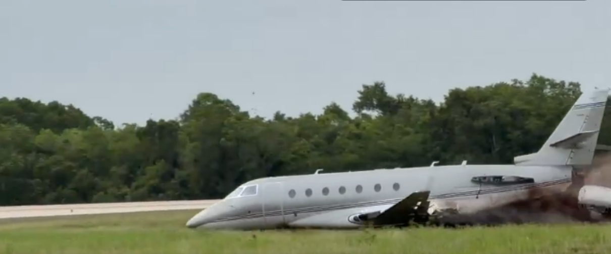 Avion prăbușit la scurt timp după decolare. Persoanele aflate la bord…