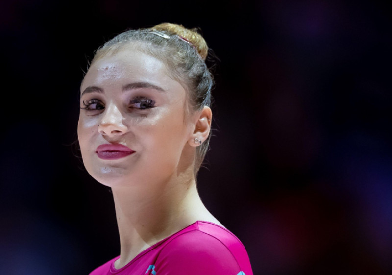 Sabrina Voinea, implicată într-un nou scandal. Gimnasta și-a bătut iubitul în public