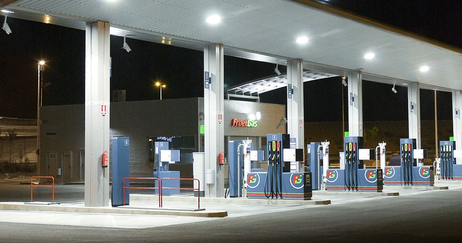 Incident Ș0CANT! Părinții români și-au UITAT copilul într-o benzinărie din Ungaria în timp ce…