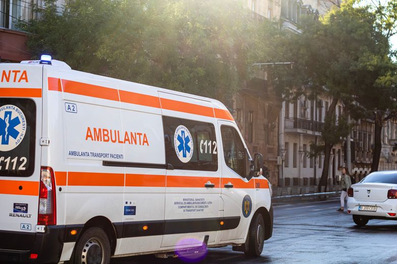 TRAGEDIE pe A1! O femeie de 41 de ani a decedat după ce TIR-ul pe care îl conducea a intrat în…