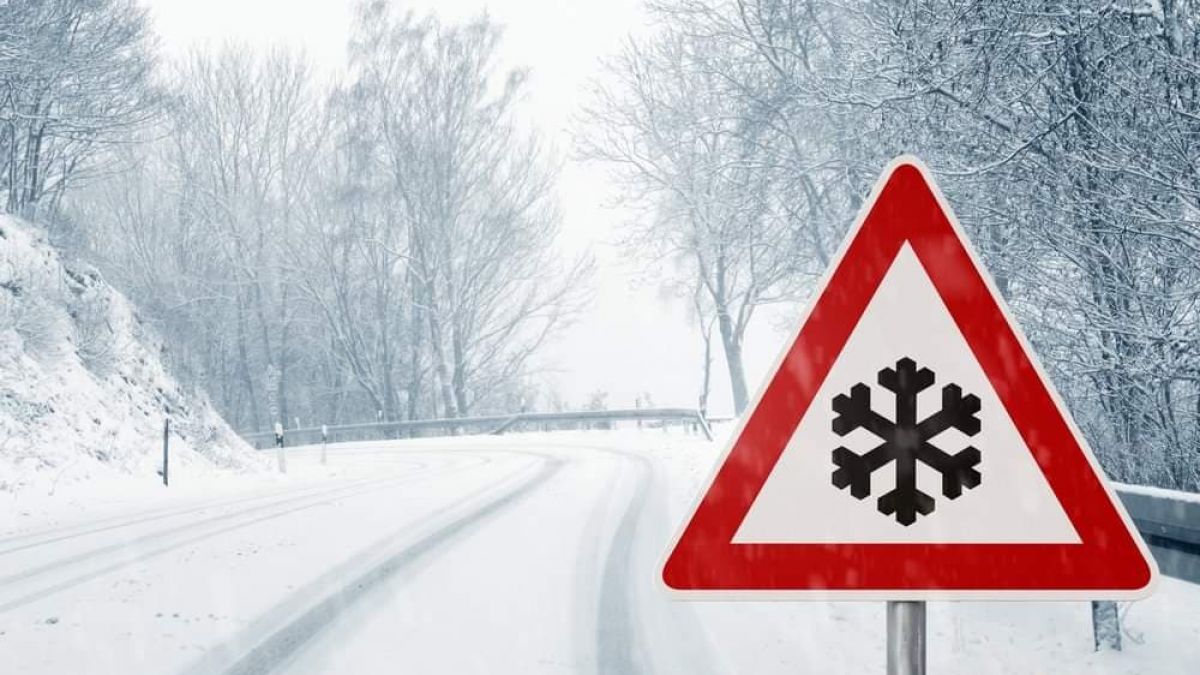 Prima zăpadă în România ar putea apărea mai DEVREME decât ne-am aștepta. Sunt prognozate ninsori în…